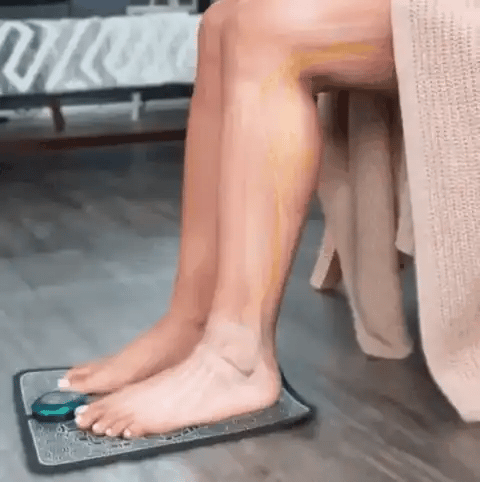 Oloraz EMS foot mat in use